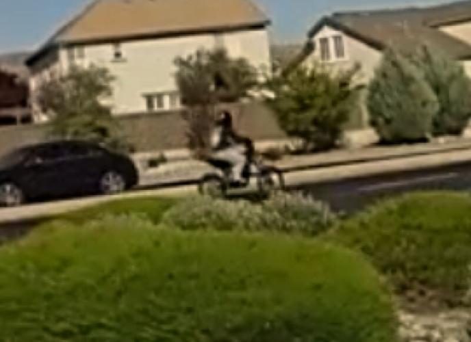 Police seek eluding suspect in Sparks