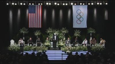 100,000 Turn Out for Ali Procession; Funeral Held in Louisville