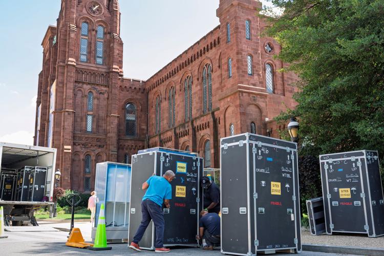 Smithsonian Bunch Retires