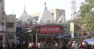 India's Prime Minister Decrees 21-Day Lockdown to Curb Virus