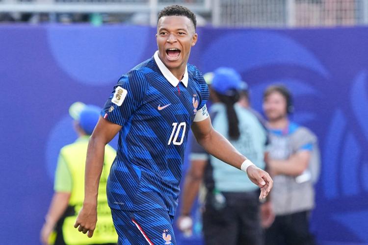 Paraguay France WCup Soccer