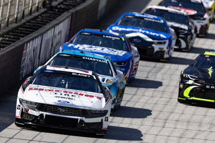 NASCAR Bristol Auto Racing