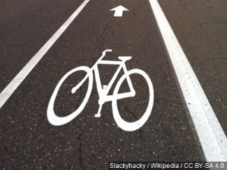 Bicyclist Suffers Minor Injuries After Crash Near Vassar Street