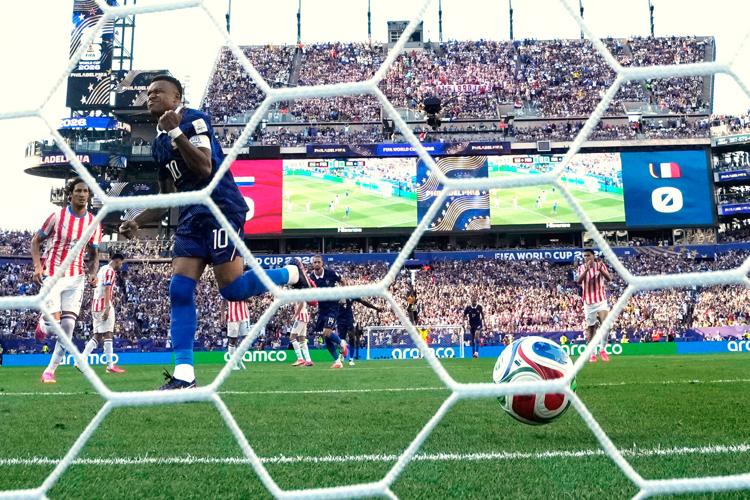 APTOPIX Paraguay France WCup Soccer
