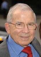 Newspaper publisher and former AP board chairman Donald Newhouse dies at 96