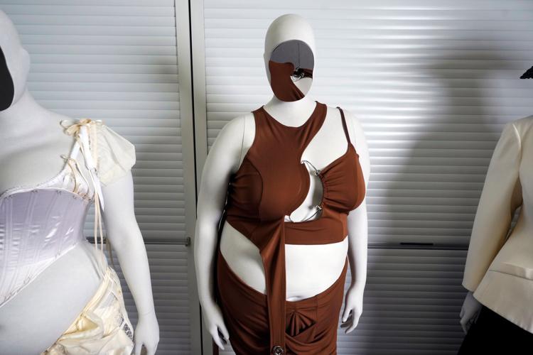 Met Gala-Exhibit-Mannequins