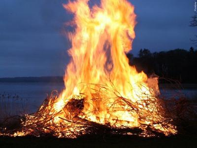 Public Burning to Close