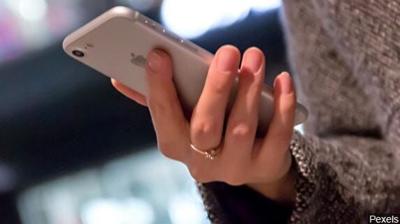 Apple Details News App, Credit Card at Services Event