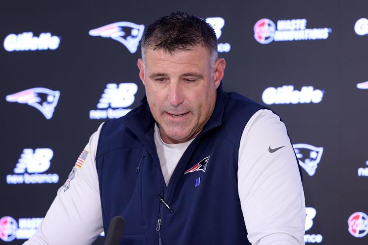 Patriots Vrabel Football