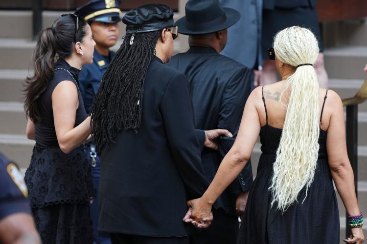 Clive Davis Funeral