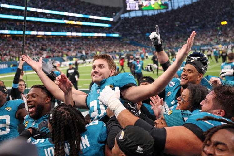 Eagles Jaguars Football