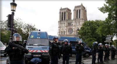 Officers Attacked With Hammer Outside Notre Dame Cathedral
