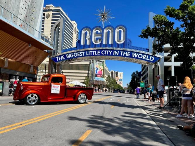 Hot August Nights Show and Shine Parade