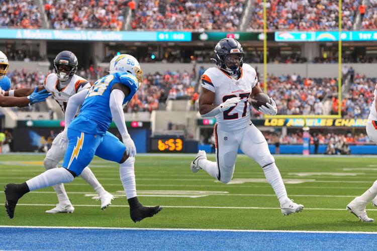 CORRECTION Broncos Chargers Football
