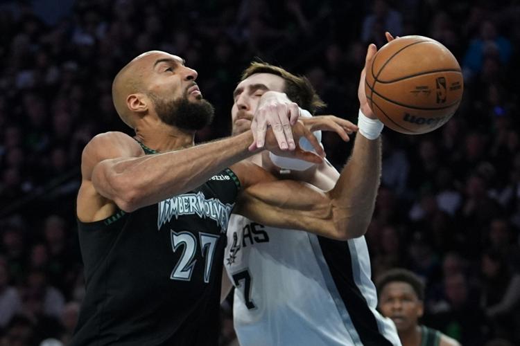Spurs Timberwolves Basketball
