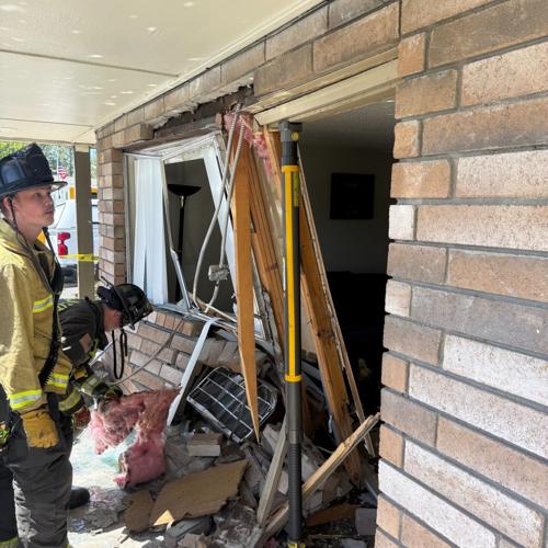 carson apartment crash 3.jpg