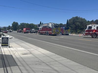 Crash blocking lanes on Glendale Avenue