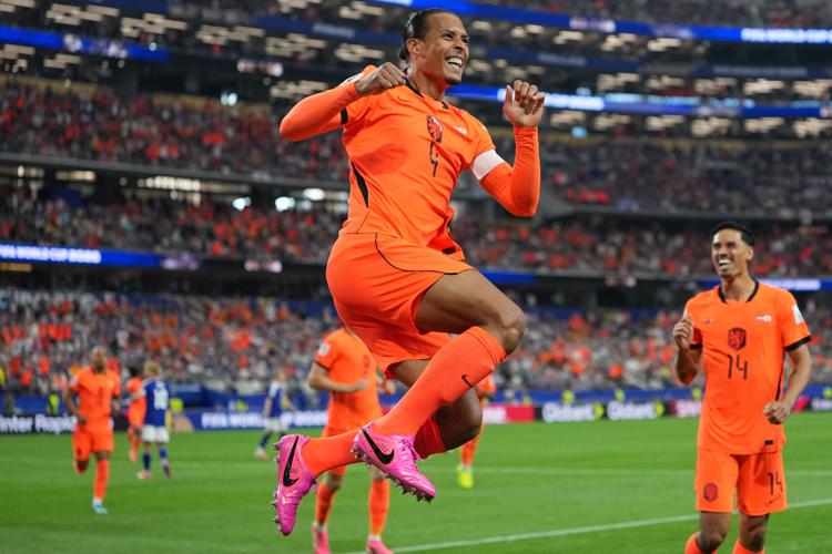 APTOPIX Japan Netherlands WCup Soccer