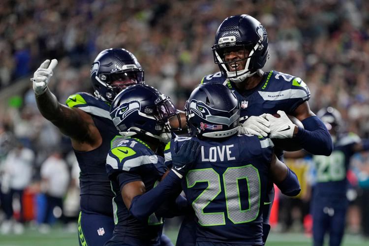 APTOPIX Patriots Seahawks Football
