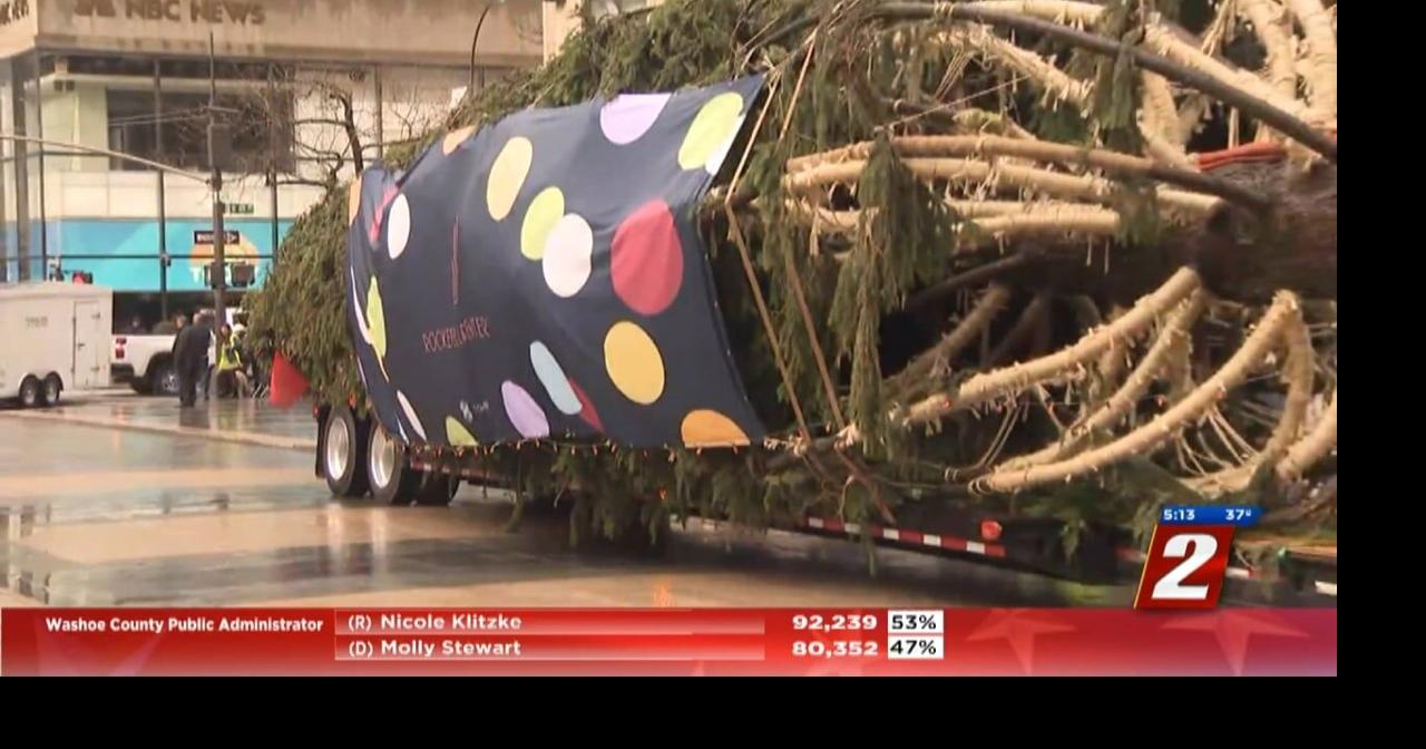 Rockefeller Christmas Tree Arrives In New York City News