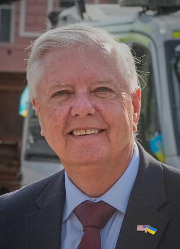Lindsey Graham Dies