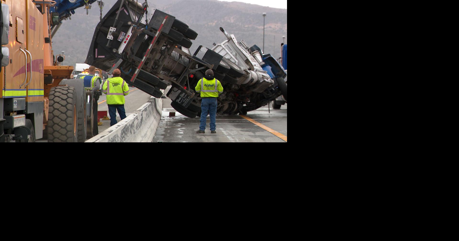 Dump truck rollover crash on I-580 near Damonte Ranch Pkwy sends one ...
