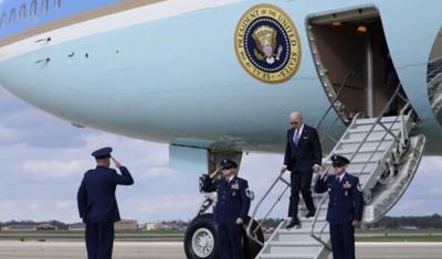 BidenDePlaneBig.JPG