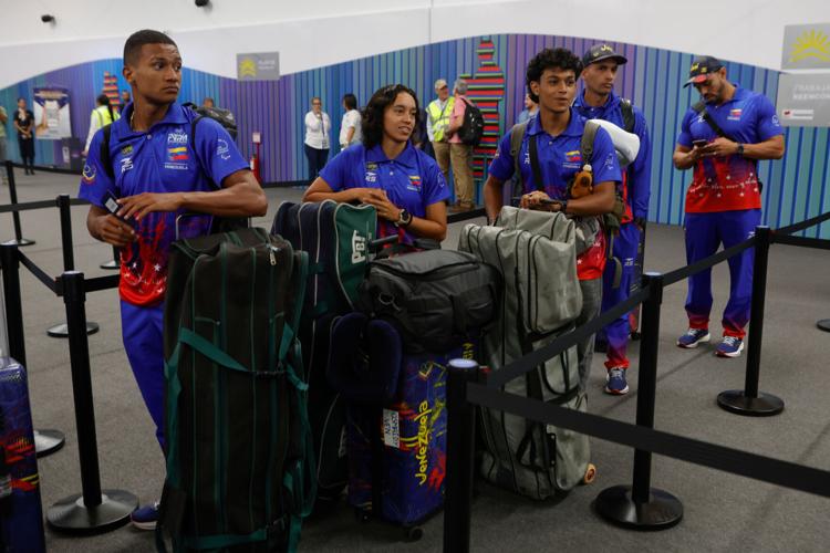 Venezuela Airport Reopens