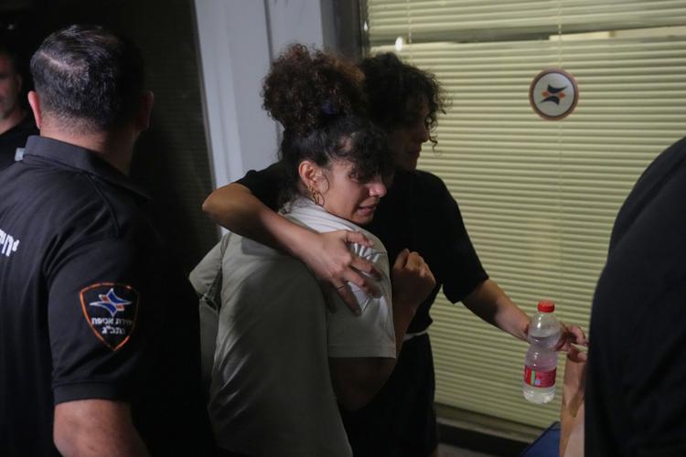 Photos of passengers returning to Tel Aviv after attack aboard FlyDubai flight