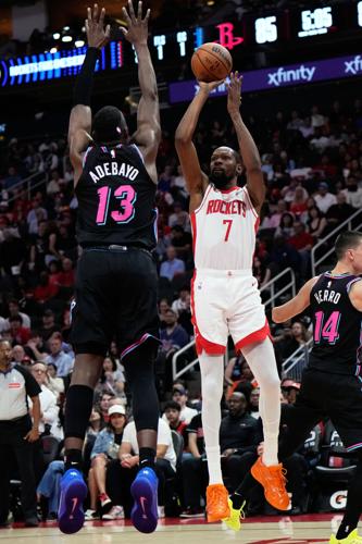 Heat Rockets Basketball