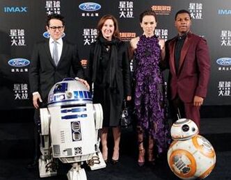 'Force Awakens' Becomes Fastest Movie to $1 Billion