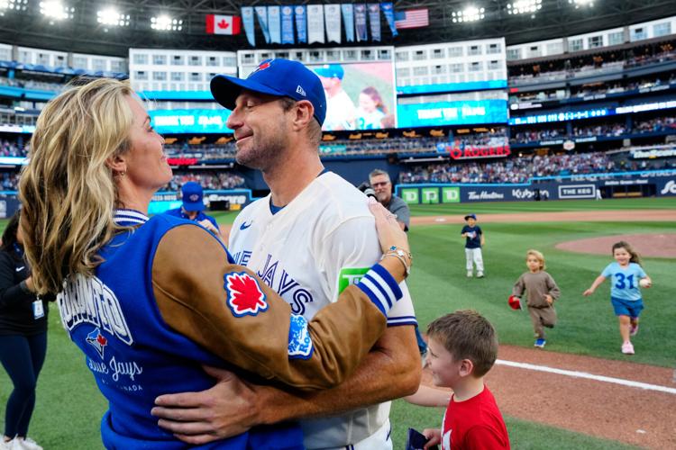Reds Blue Jays Baseball