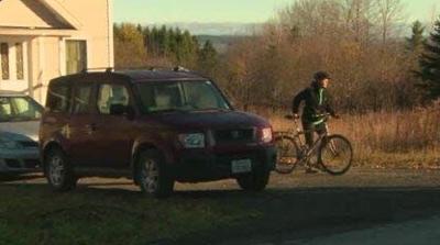 Maine Nurse Defies Ebola Quarantine With Bike Ride