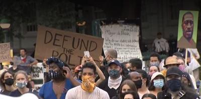 Police in Riot Gear Clear New York City's 'Occupy City Hall' Camp