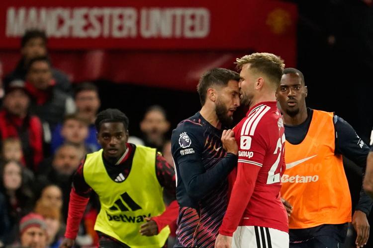 Britain Premier League Soccer