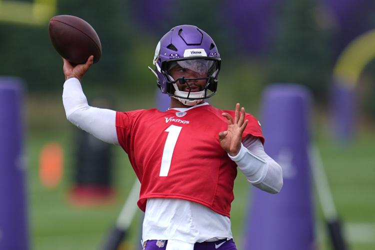 Vikings Camp Football