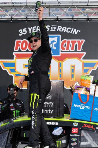 NASCAR Bristol Auto Racing