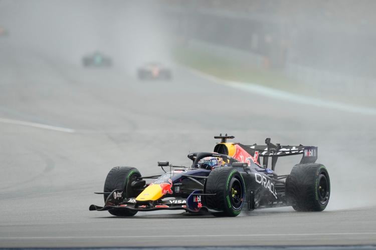 Bahrain F1 GP in Malaysia Auto Racing