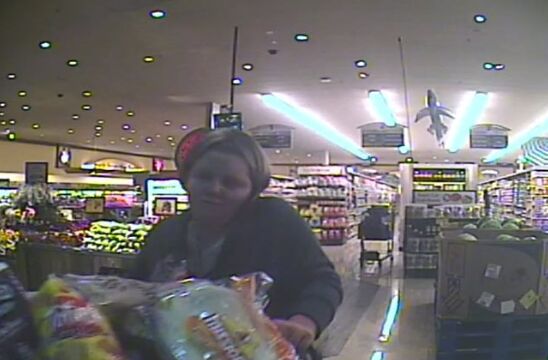 Sparks Police Looking For Suspect of Alleged Theft at Safeway