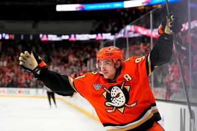 Flyers Offer Carlsson Hockey