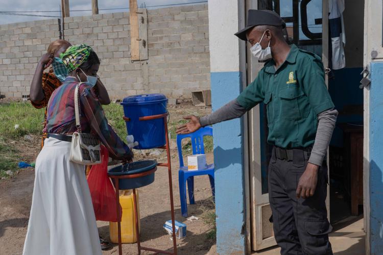 Photos from Congo and Uganda as WHO declare health emergency over Ebola