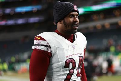 Cowboys Von Miller Football