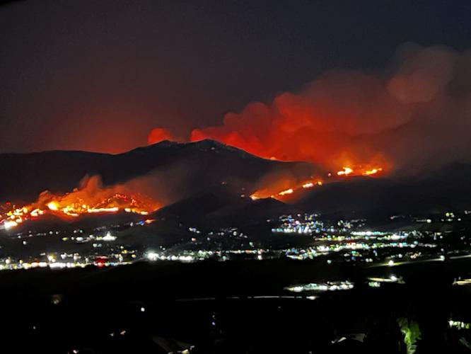 Viewer Submission - Hawk Fire from Caughlin Ranch Sunday morning - Caileigh Shinall 1.jpg