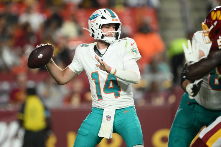 Dolphins Commmanders Football