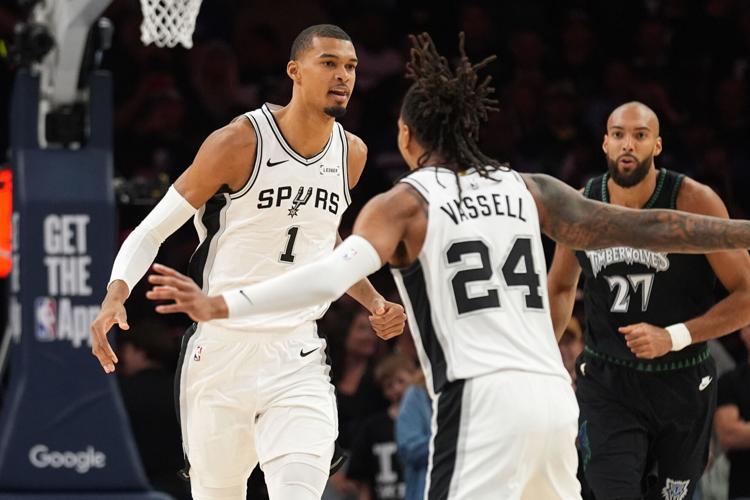 Spurs Timberwolves Basketball