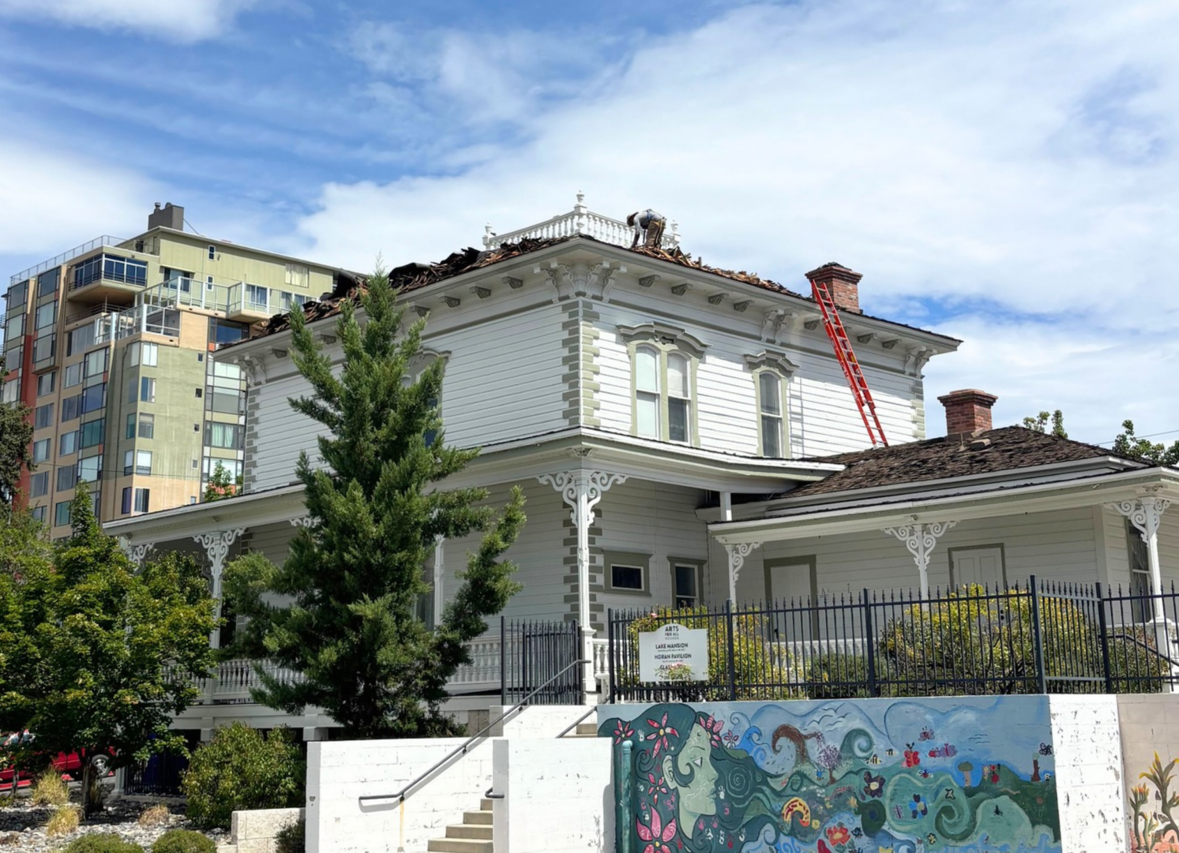 Lake Mansion roof repair.png