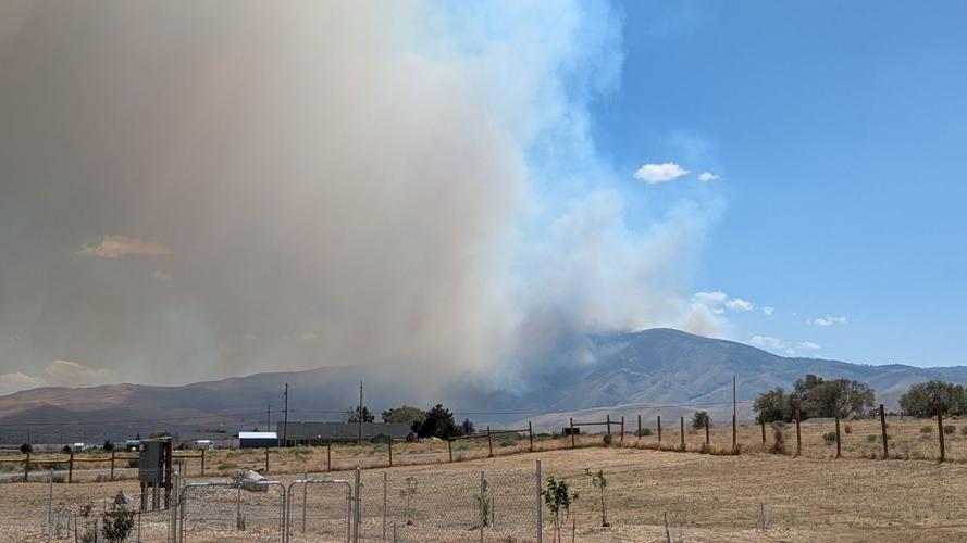 Viewer Submission - Hawk Fire from Red Rock - Michael Ruffolo 5.jpg