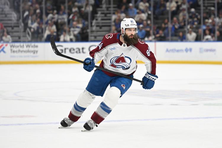 Avalanche GM Joe Sakic Hockey