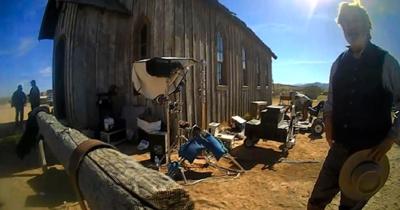 Alec Baldwin on Rust movie set