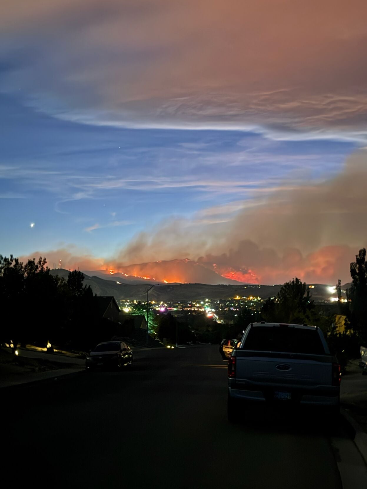 Viewer Submission - Hawk Fire from Sun Valley - Marcelo Castillo .jpg